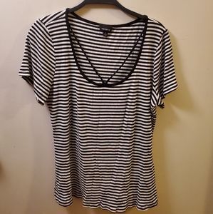 Torrid size 2 t-shirt